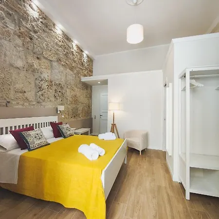 Dimora Carella Ai 5venti 4*